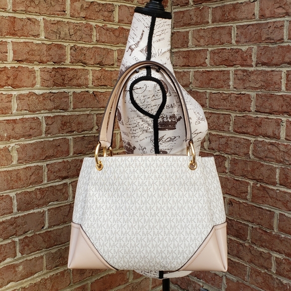 ⚠️LAST 1⚠️ Michael Kors Nicole LG Shoulder Tote - Picture 3 of 6